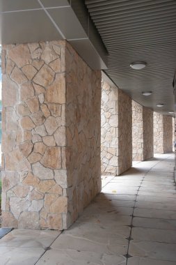 15 oct 2006 A vertical shot of an outdoor hallway
