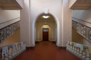 21 Ekim 2006 Öğleden sonra bir üniversitenin klasik koridoru