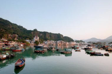Sam Ka Tsuen Tayfun Sığınağı, Hong Kong, 4 Kasım 2006 