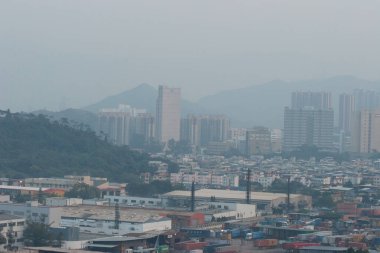  Hong Kong 'un Yuen Long bölgesinin Wang Chau manzarası. 23 Aralık 2006