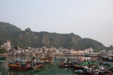 Sam Ka Tsuen tayfun sığınağında 12 Kasım 2006