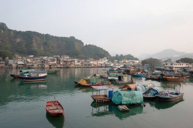 Sam Ka Tsuen tayfun sığınağında 12 Kasım 2006