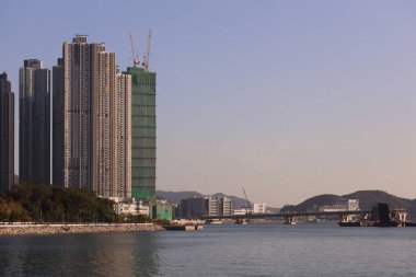 31 Aralık 2020, Los Angeles Parkı 'nı Tseung Kwan O-Lam Tin Tüneli' ne bağlayan köprü..