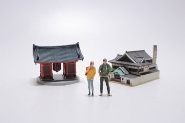 Mini figürün eğlencesi seyahattir. 