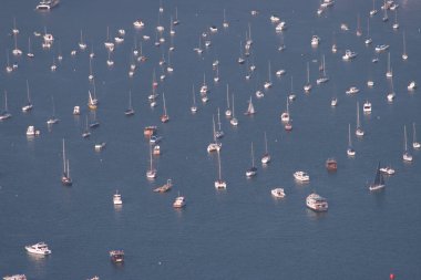 17 Aralık 2006 'da Hebe Haven' da Hong Kong 'da bir yat kulübünde park edilmiş.