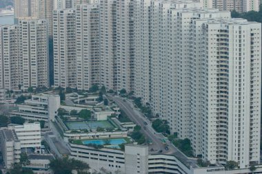 25 Aralık 2006 'da Kornhill Plaza' da Quarry Körfezi 'nde bir inşaat alanında. Kule,