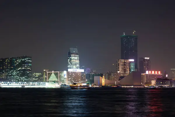 Victoria Limanı 21 Aralık 2006 'dan Tsim Sha Tsui