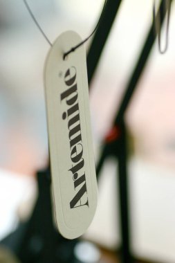 27 Mart 2005. Etiketi kapat, ürün etiketi. 