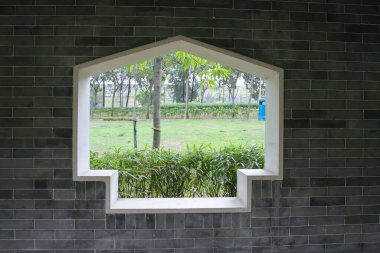 Çin Seddi, Lingnan Bahçesi, hk. 16 Nisan 2005