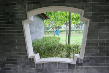 Çin Seddi, Lingnan Bahçesi, hk. 16 Nisan 2005