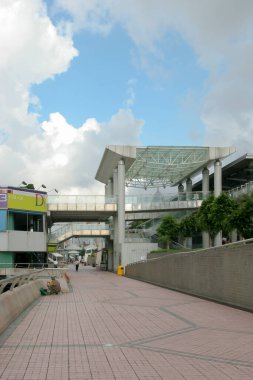 15 may 2005 the pathway of Central Harbourfront and  Central pier