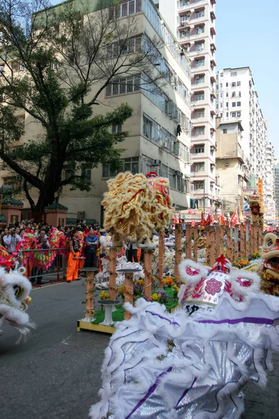 March 2005 Lion Dance Tai Kok Tsui Temple Fair — Stock Photo, Image