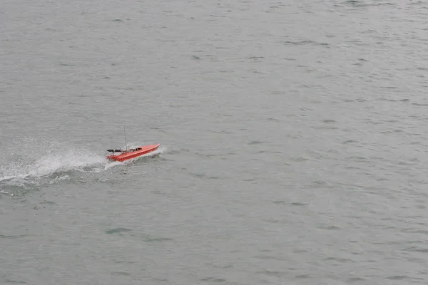 Modell Eines Schnellbootes Auf Hoher See — Stockfoto