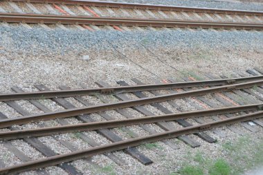 29 Mayıs 2005 Demir Paslı Tren Yolu Kara Taşlar Üzerinde Ayrıntılar