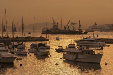 4 Haziran 2005 Tayfun Barınağı, Hong Kong 'un batımı