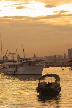 4 Haziran 2005 Tayfun Barınağı, Hong Kong 'un batımı