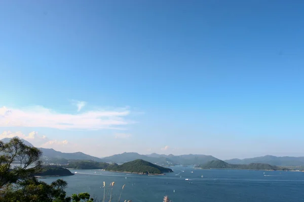 May 2005 Green Islands Surrounded Blue Ocean Port Shelter — Fotografia de Stock