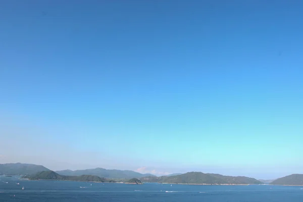 May 2005 Green Islands Surrounded Blue Ocean Port Shelter — Stock fotografie