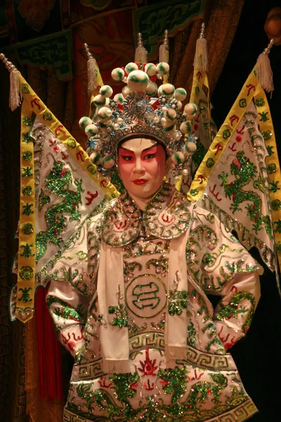 Mayo 2005 Muñeca Tamaño Natural Artista Ópera China Traje Completo — Foto de Stock