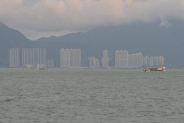 11 Haziran 2005 'te Tuen Mun' da Chek Kap Kok görüldü.