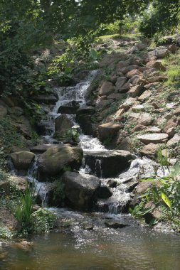 11 Haziran 2005. Yuen Long Park 'taki küçük şelale.