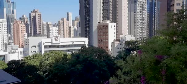Záběry Sluncem Osvětlených Obytných Budov Hong Kong — Stock video