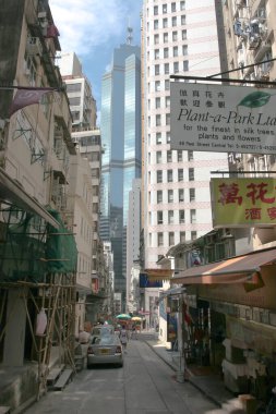 16 Temmuz 2005 Orta ve Batı Bölgesi 'nde dar bir sokak.