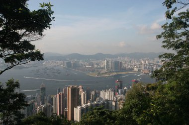 16 Temmuz 2005 'te Hong Kong Peak' ten ufuk çizgisi