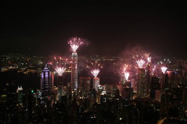 16 Temmuz 2005, Viktorya Limanı, Hong Kong Gece Görüşü ve Havai fişekler