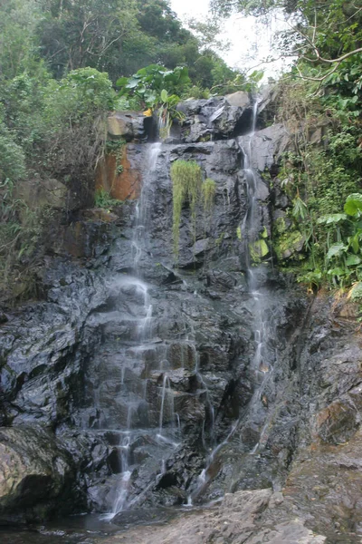 Schöner Wasserfall Auf Dem Gipfel Hong Kong — Stockfoto