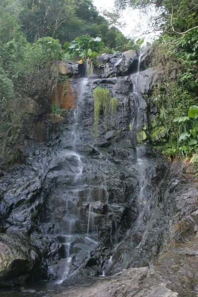 Schöner Wasserfall Auf Dem Gipfel Hong Kong — Stockfoto