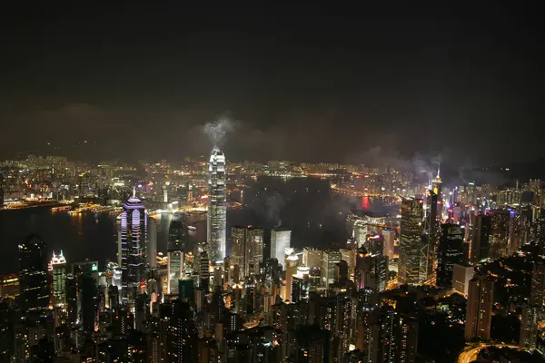 Ιουλίου 2005 Πυροτέχνημα Στην Κορυφή Του Κτιρίου Νύχτα Hong Kong — Φωτογραφία Αρχείου