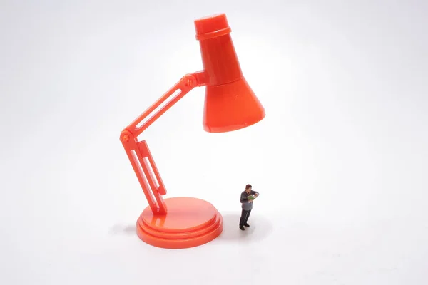 Mini Figure Reading Book Lamp — ストック写真