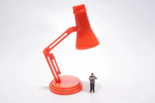 Mini Figure Reading Book Lamp — ストック写真