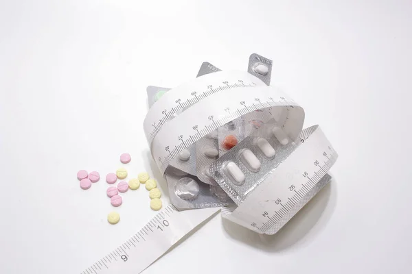 Group Measuring Tape Pills — Foto de Stock