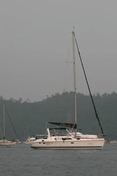 Vista Hebe Haven Grande Barco Estacionamento Perto Costa Mar Out — Fotografia de Stock