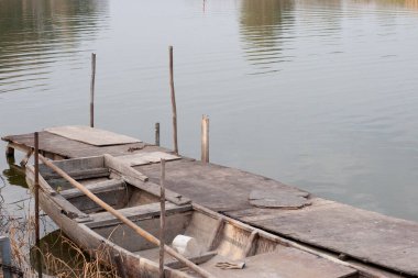 13 Kasım 2005 Vietnam 'daki balık havuzu wai yuen long söyledi., 