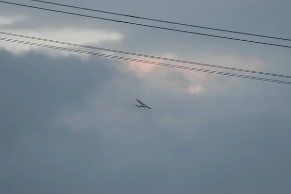 Nov 2005 Plane Flying Clouds Sunset — Stock Photo, Image