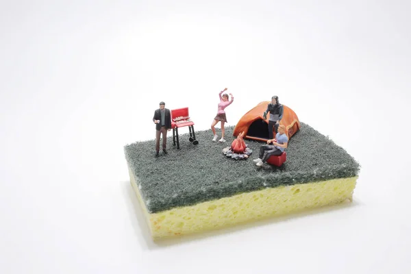 Creative Layout Made Miniature Campers Cleaning Sponge — Stock Photo, Image