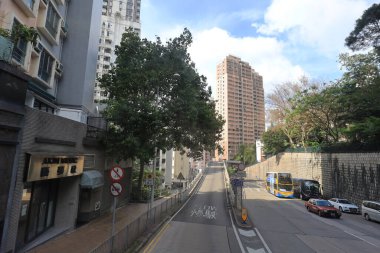 14 Mayıs 2021 Pok Fu Lam yolunun sokak manzarası, Hong Kong