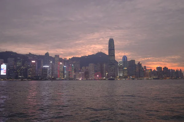2020年12月21日香港の冬の夕日のビクトリア港ビュー — ストック写真