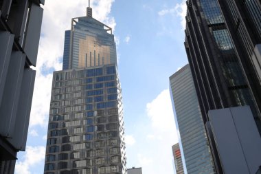 15 Mayıs 2021 Wan Chai, Hong Kong 'da modern bir ofis binası.