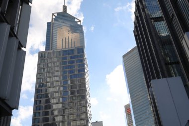 15 Mayıs 2021 Wan Chai, Hong Kong 'da modern bir ofis binası.