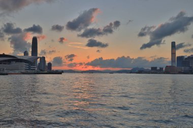 15 Mayıs 2021, Victoria Limanı 'nın Hong Kong Skyline Kapısı.