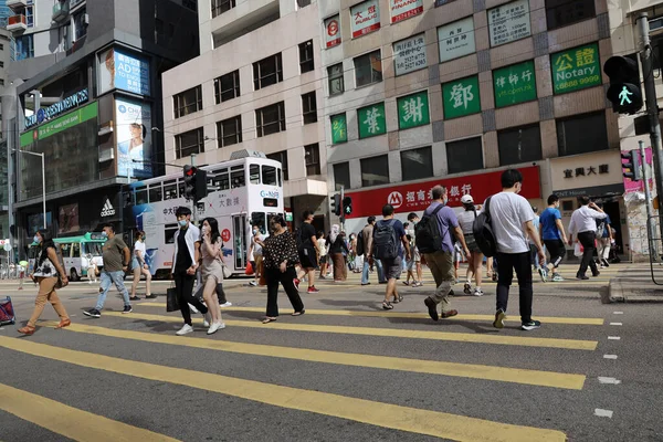 May 2021 Office People Shoppers Cross Johnston Road — Stock Photo, Image