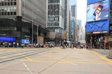 18 Mayıs 2021 işlek sokak manzarası, Des Voeux Road Central, hk