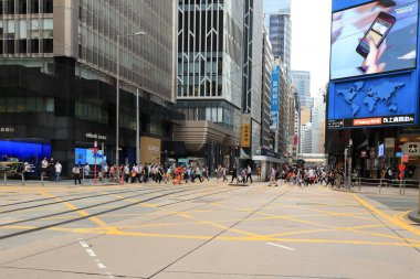 18 Mayıs 2021 işlek sokak manzarası, Des Voeux Road Central, hk