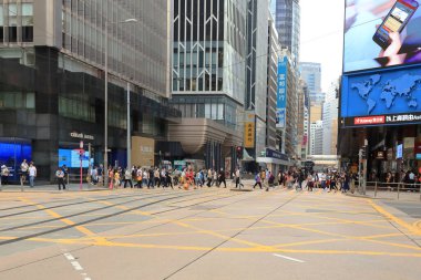 18 Mayıs 2021 işlek sokak manzarası, Des Voeux Road Central, hk