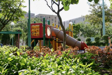 19 Eylül 2005 Parktaki Renkli Çocuk Bahçesi.