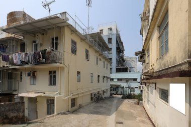 16 Mart 2021 Tipik Konut Binası Peng Chau Adası, Hong Kong